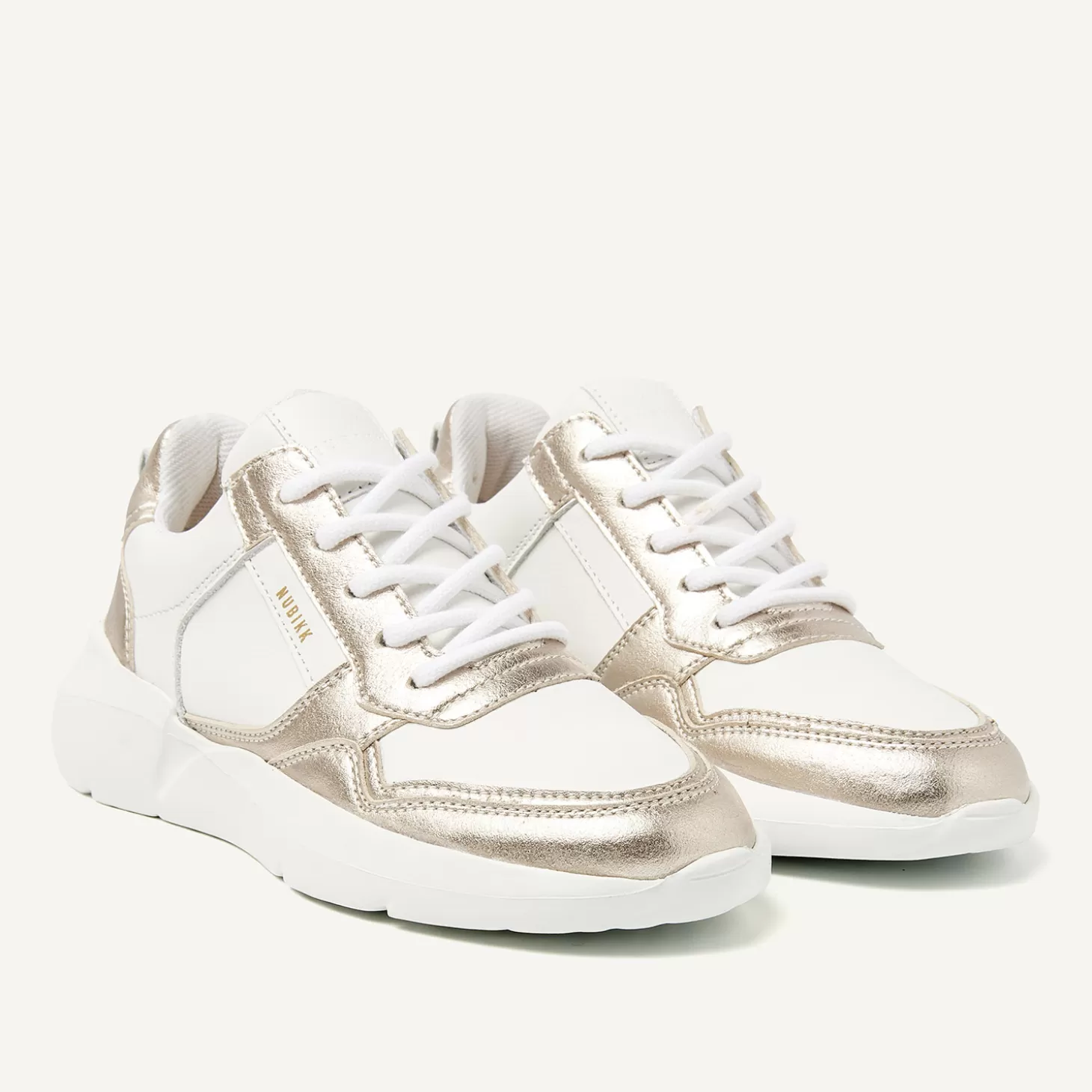 Nubikk Roque Road Wave JR Wit Gouden Sneakers Voor Kids- Schoenen | Bekijk alles
